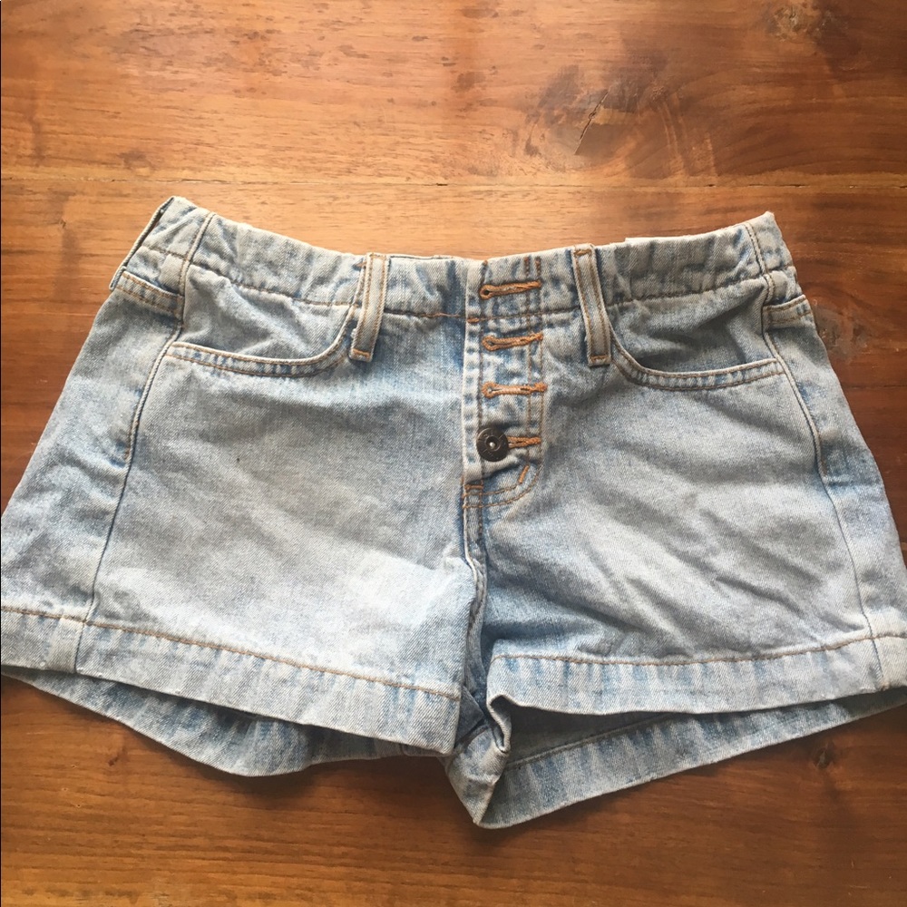 Light blue denim high wasted shorts